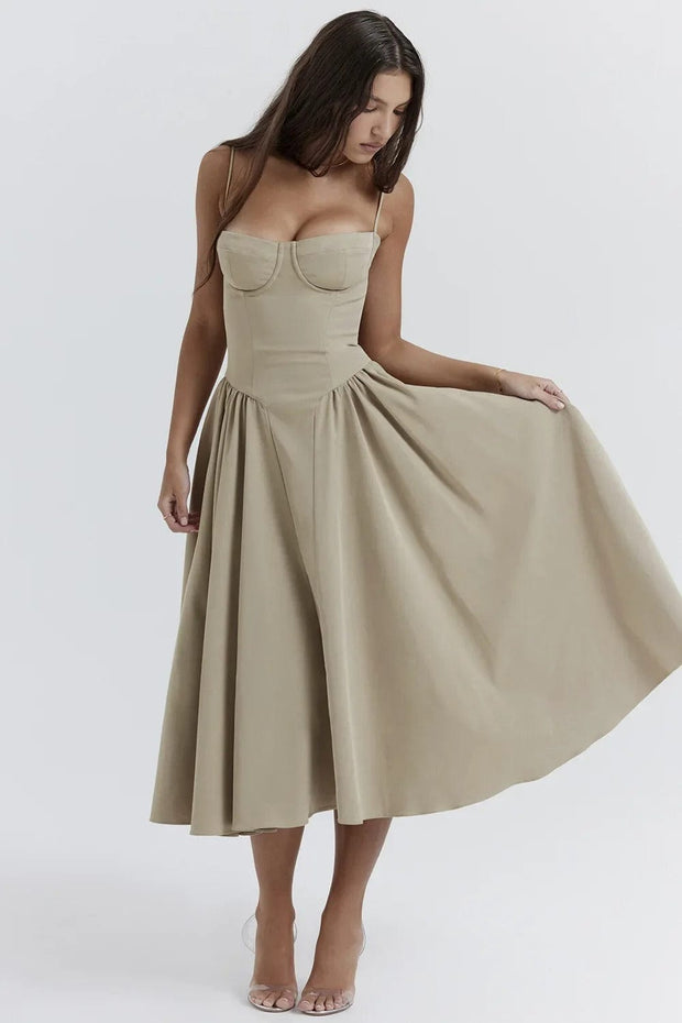 Robe midi sans manches avec coupe corset - Coupe attractive